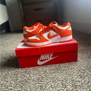 Dunk Low Retro SP 'Syracuse' 9.5 in mens!!!